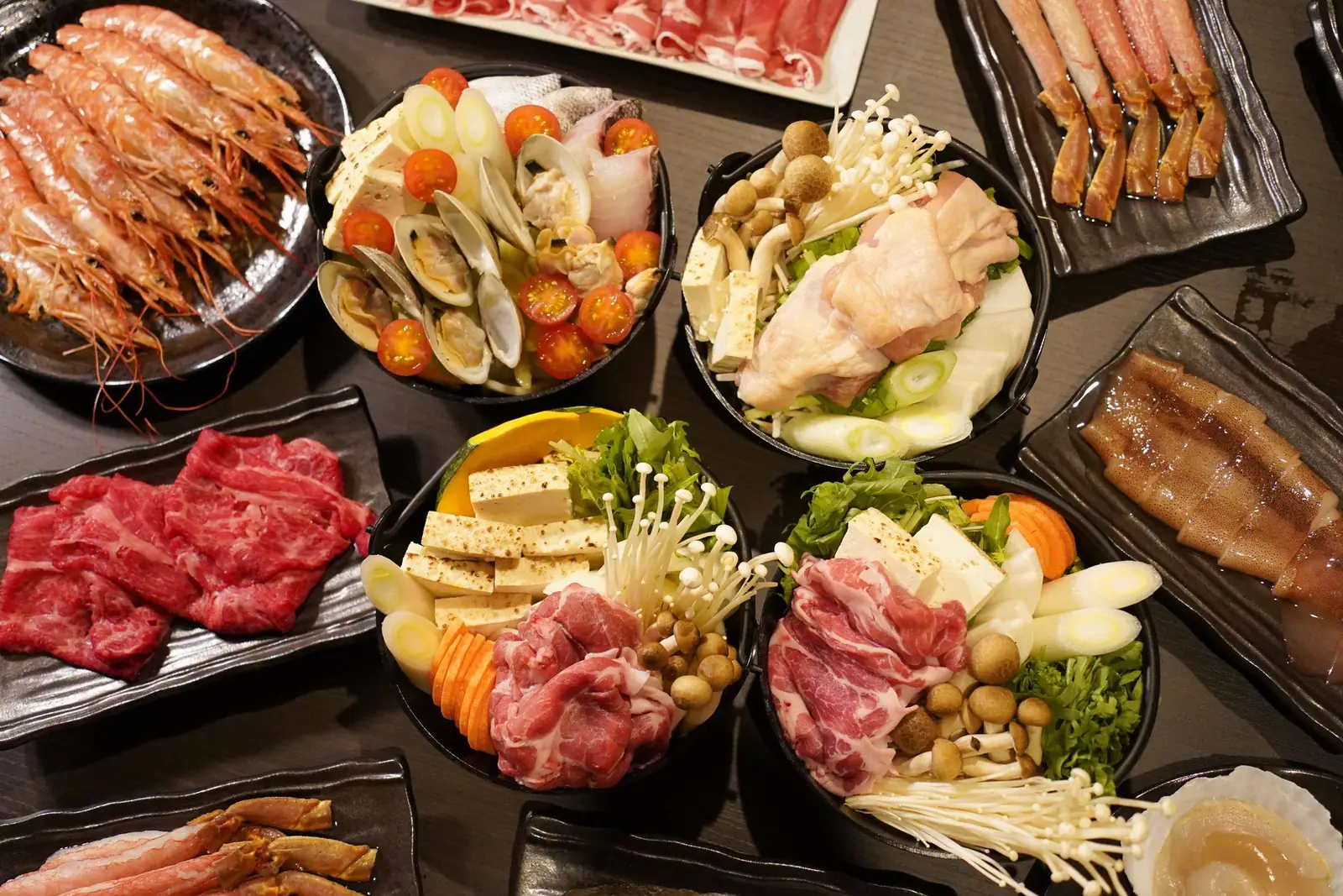Eight dashi hot pots with Hokkaido crab, wagyu and seafood at DASHIDO NISEKO (formerly KANIZA NISEKO)